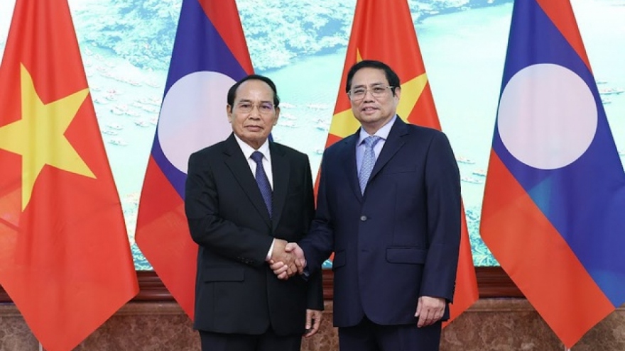 Government chief desires broader cooperation with Laos